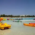 Nissi Park Hotel