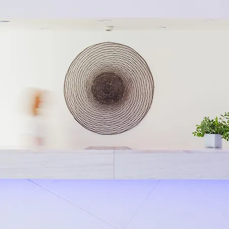 Nissi Park Отель 3*