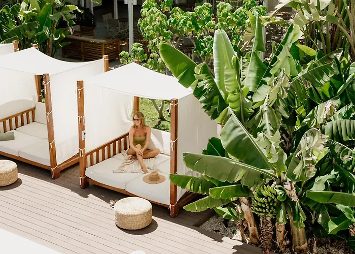 Nissi Park Hotell 3*