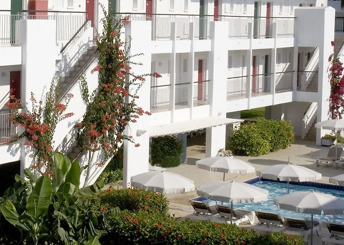 Hotell Nissi Park 3*