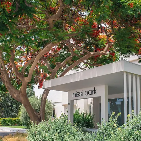 尼西公园酒店 酒店 3*